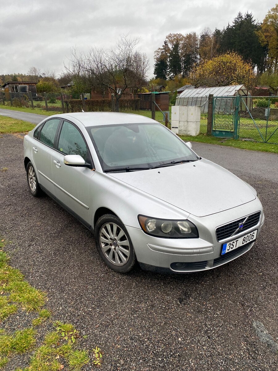 Volvo s40; 2.0 TDI (101 kW) - 19