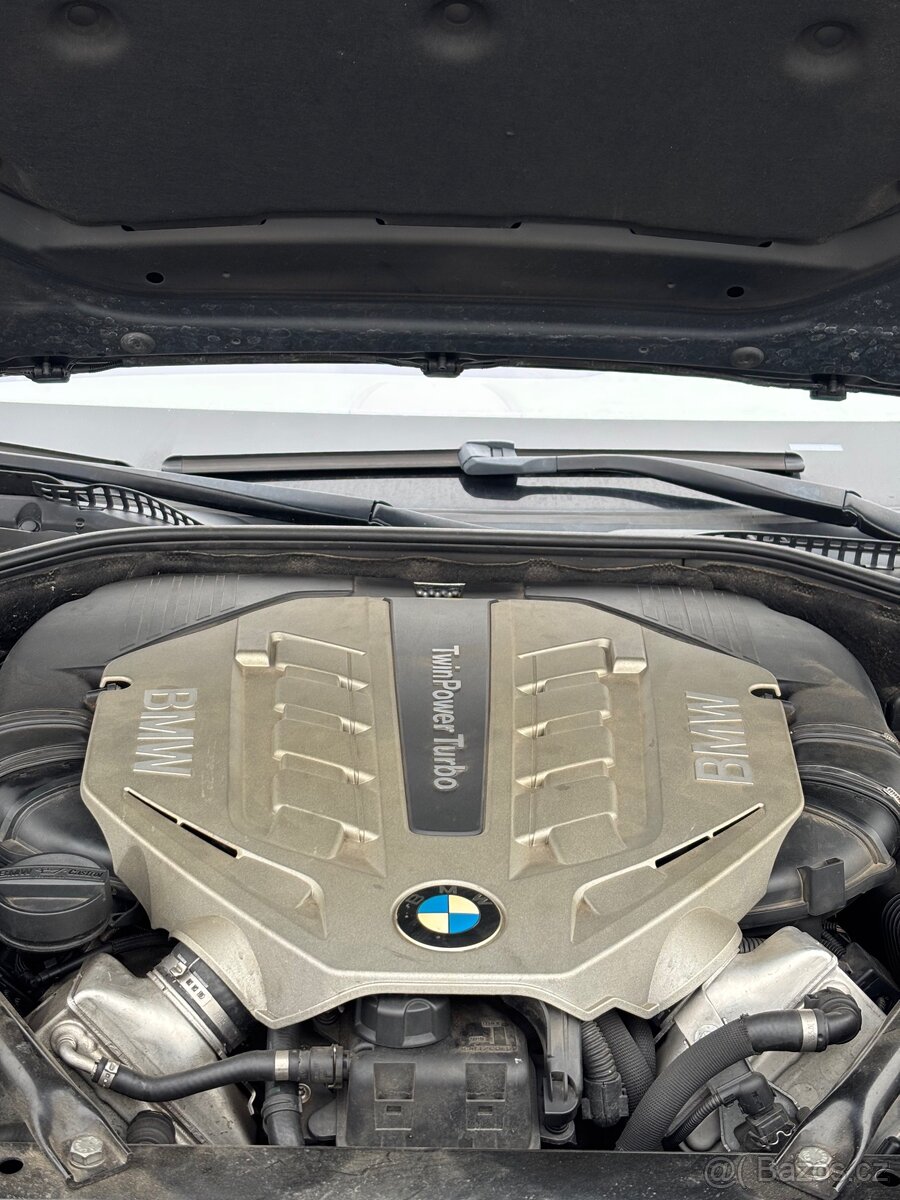 BMW 750i xDrive M-paket F01 - 19