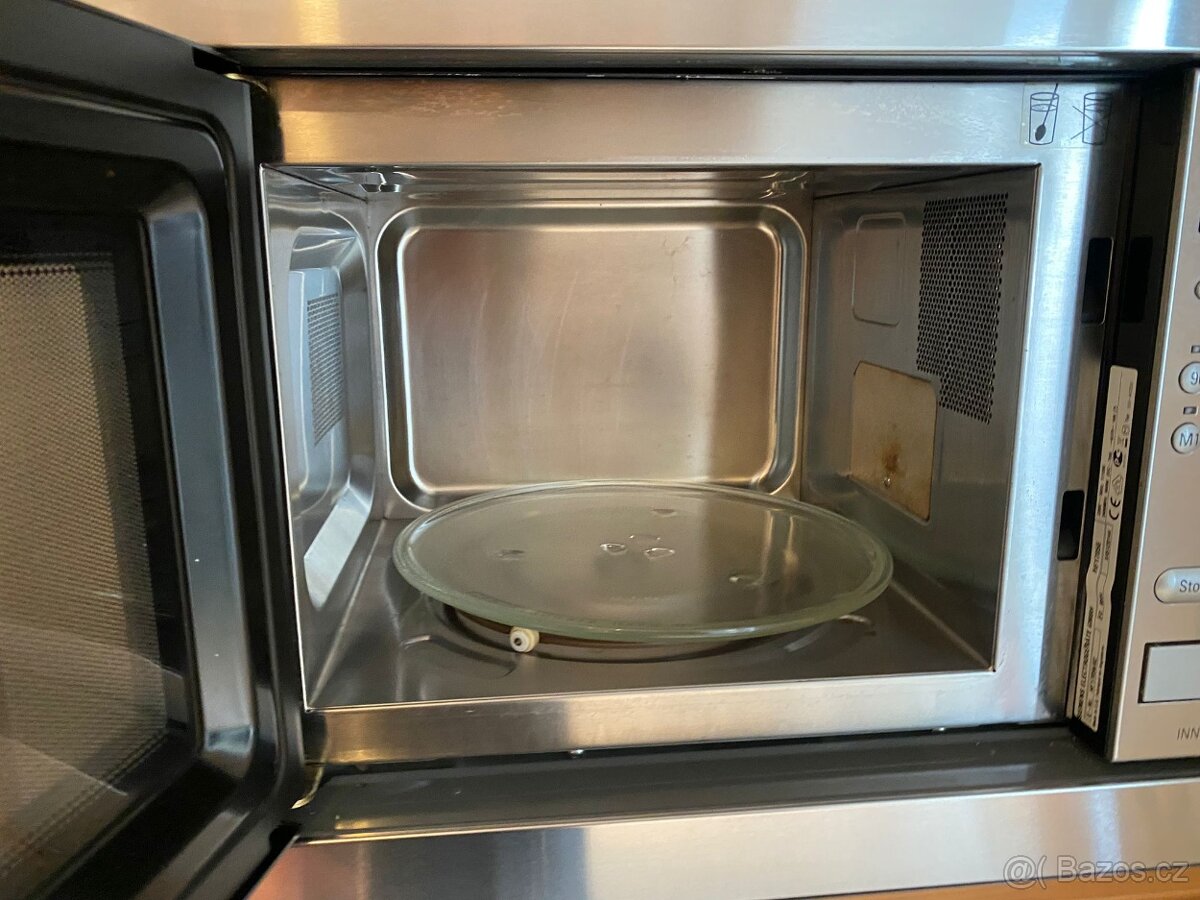 kuchyňská linka se spotřebiči z Německa - 19