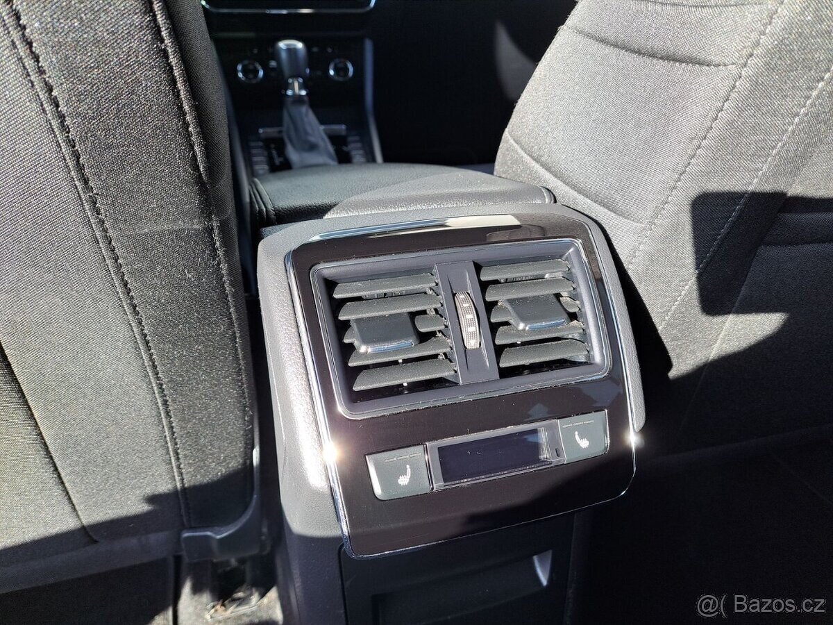 Škoda Superb 1.5 TSI 110kW ZÁRUKA - 19