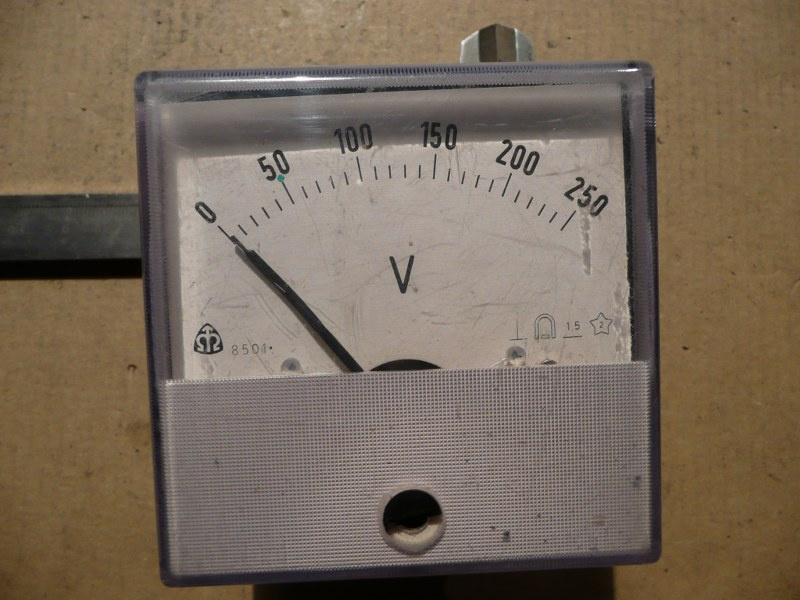 Panelové měřící přístroje - 19