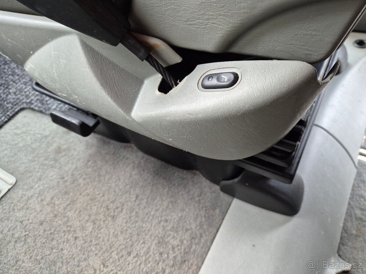 Opel Vivaro 2,0 CDTi Life Westfalia Obytný 399.999Kč - 19