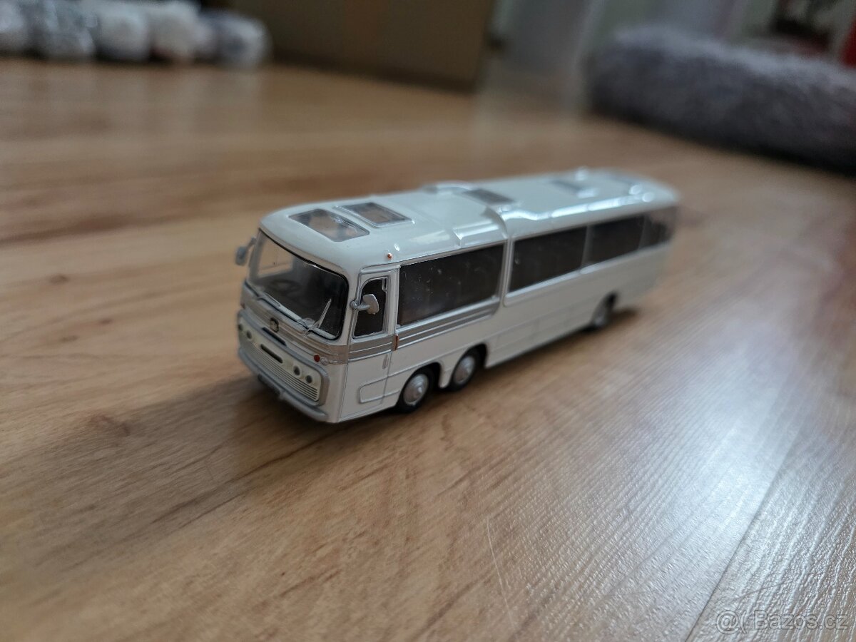 Predám modely autobusov deagostini s časopismi. - 19