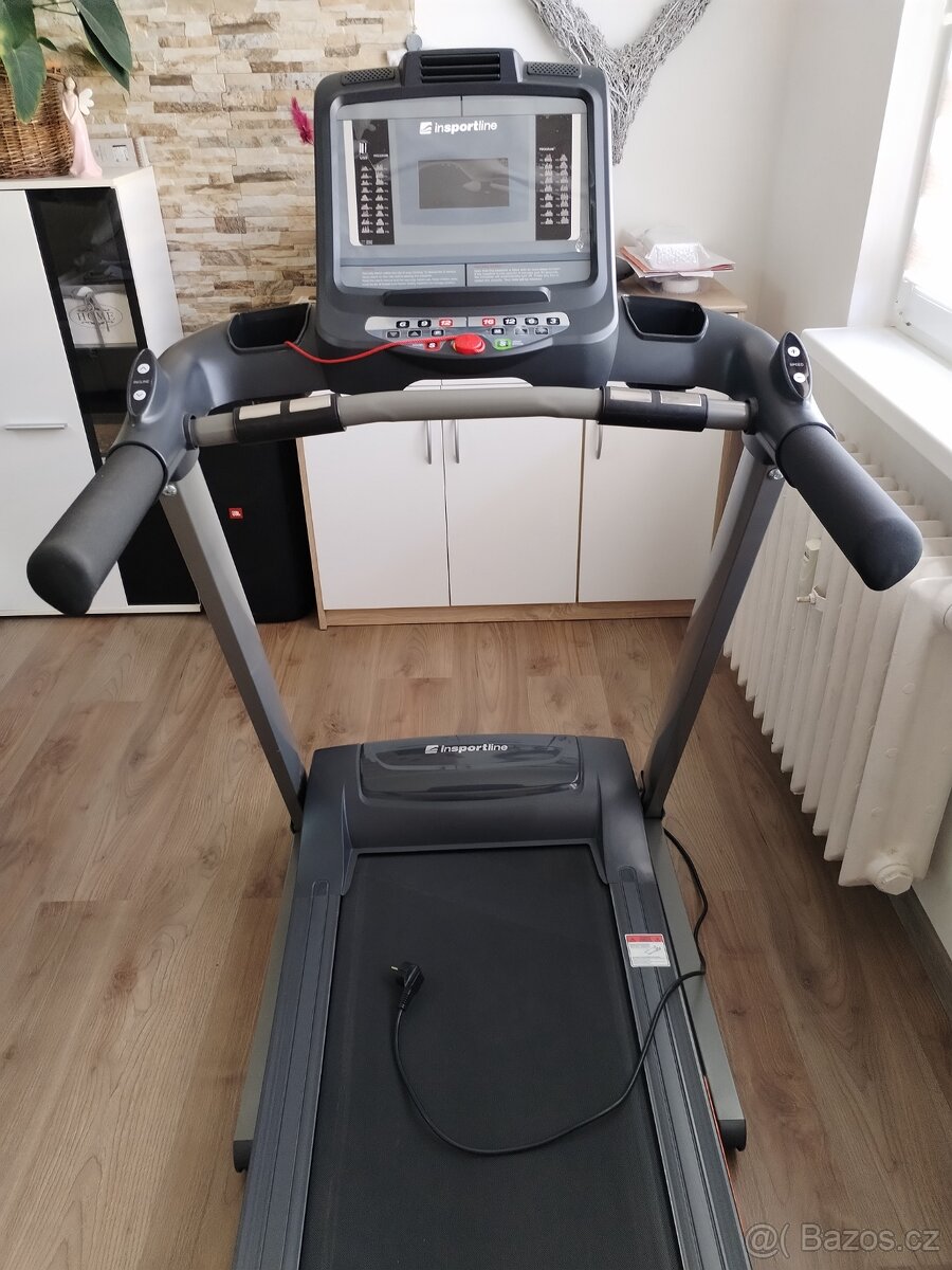 Robustní běžecký pás AKAMAR InSPORTline - 19