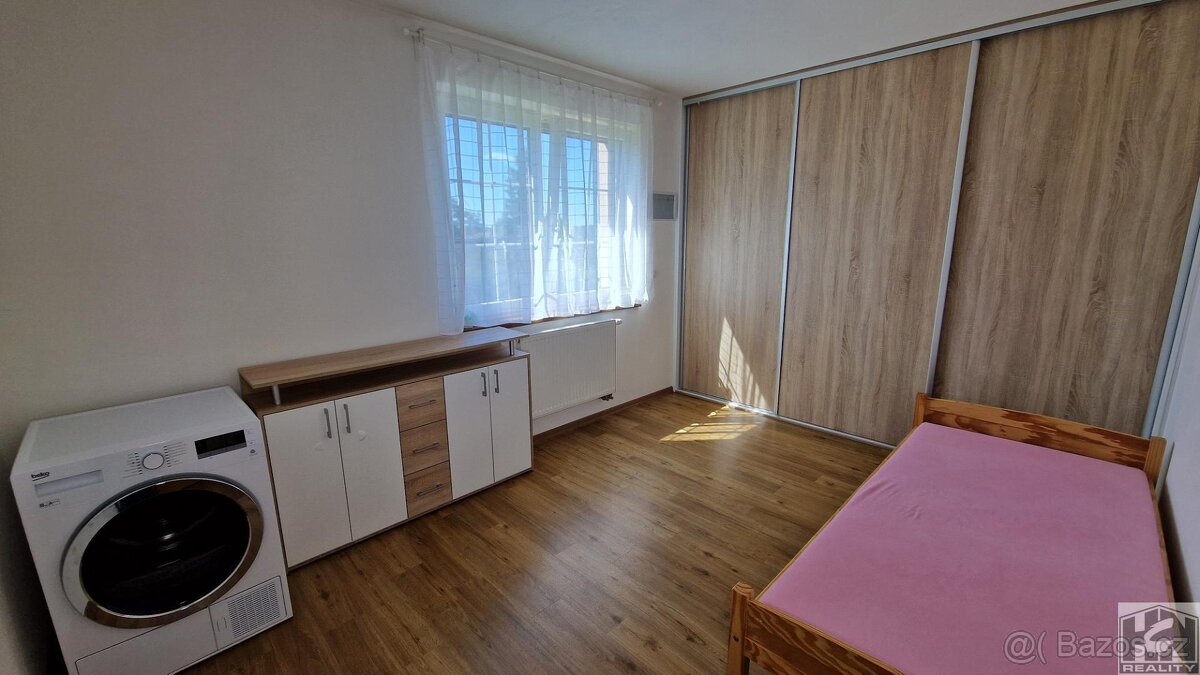 Rodinný dům, 7+kk+garáž, 213m2, Liberec - Vesec, pozemek 873 - 19