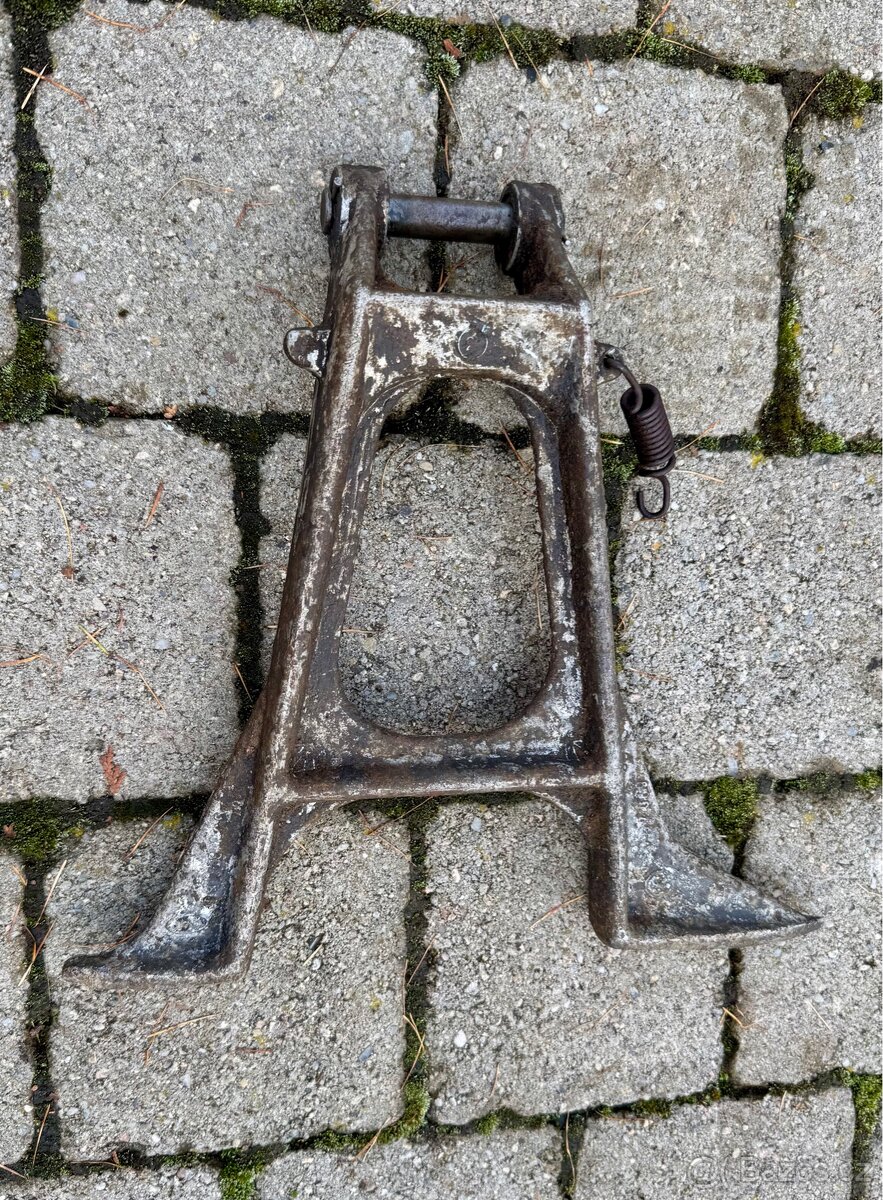 CZ 125 175 250 kyvacka - dily - 19