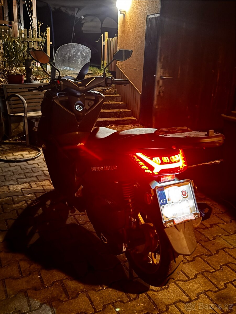 Buffler SM 125 R, 2025/4 , jen 4100 km, PLNÁ ZÁRUKA - 19