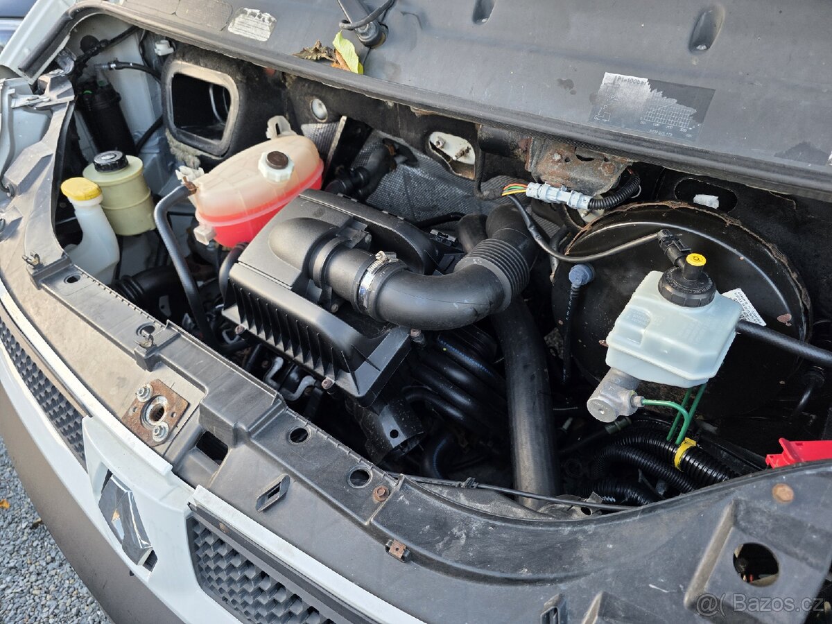 Renault Master 2.5DCI 6ti Klimatizace - 19