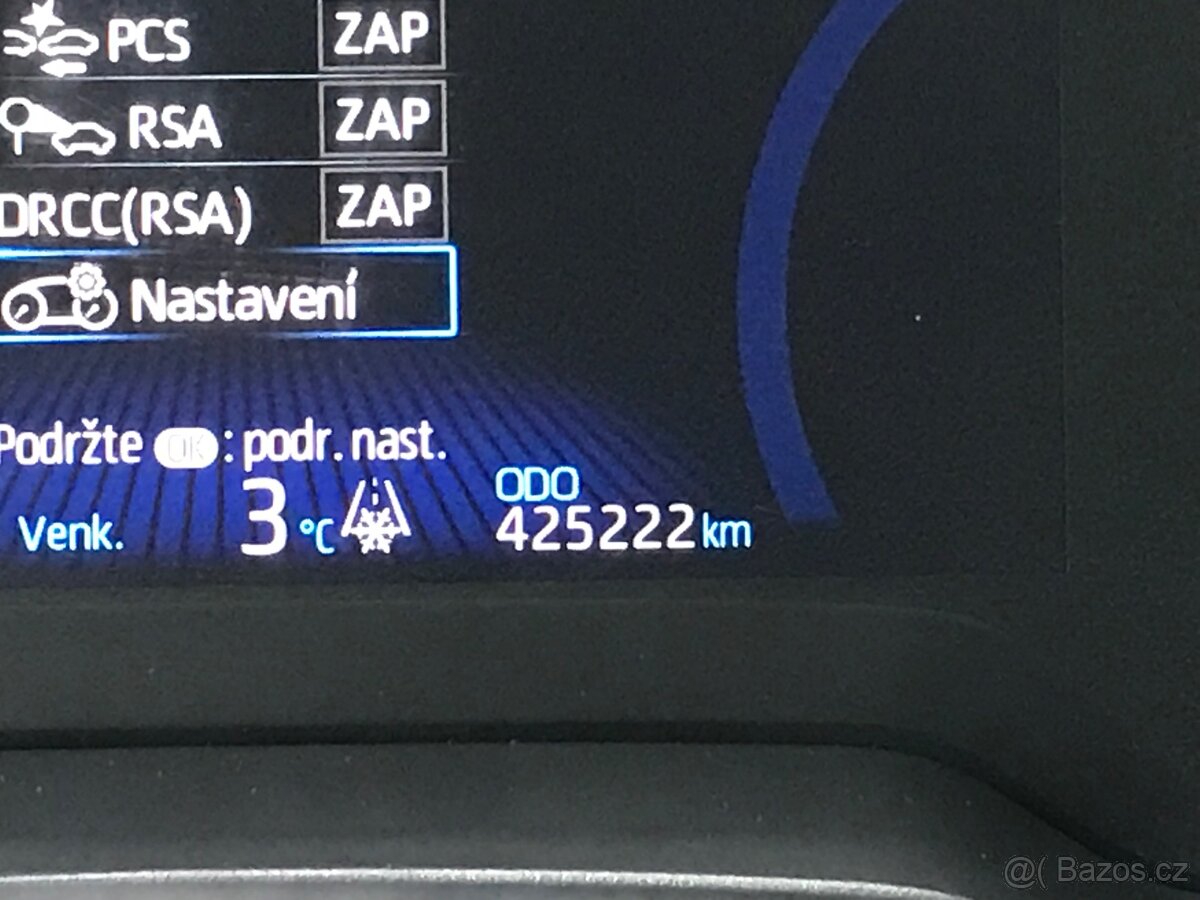 Toyota Corolla Hybrid - 2022 - 19