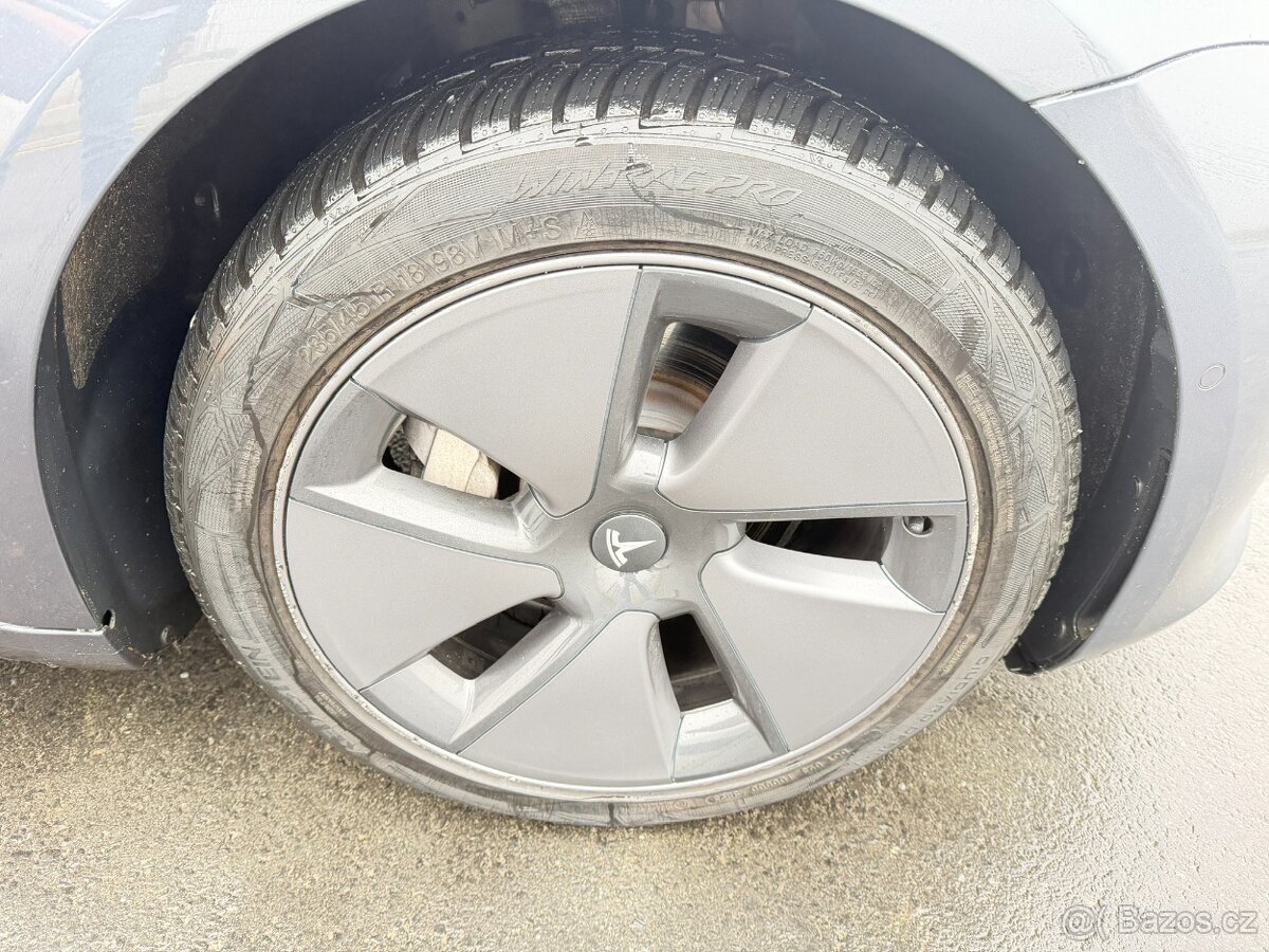 Tesla Model 3, model 2021 Long Range AWD – 82 kWh - 19
