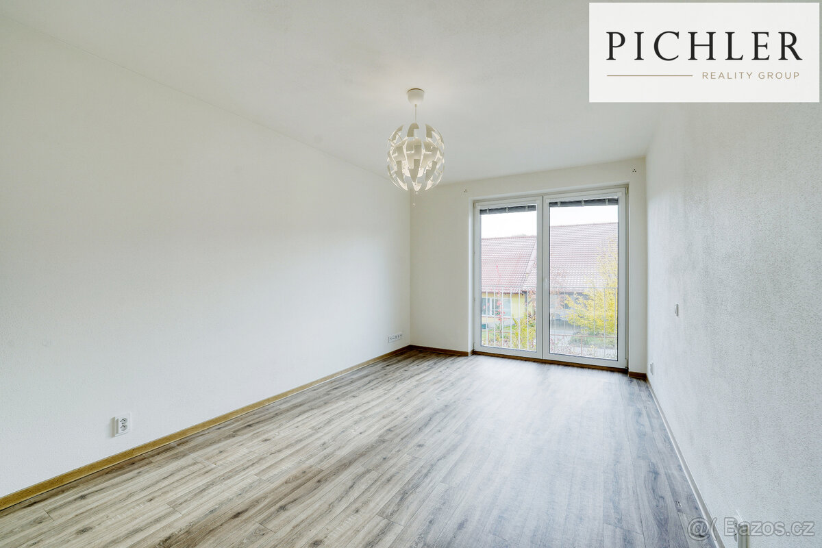 Prodej bytu 2+kk s balkonem a parkovacím stáním, 64 m², Holý - 19