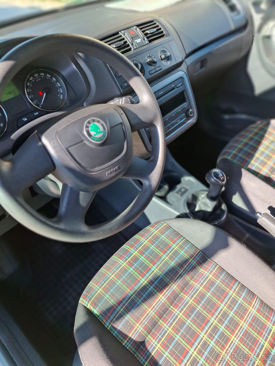 Škoda Fabia 1.2 TSI 63KW STYLE. 4 VÁLEC - 19