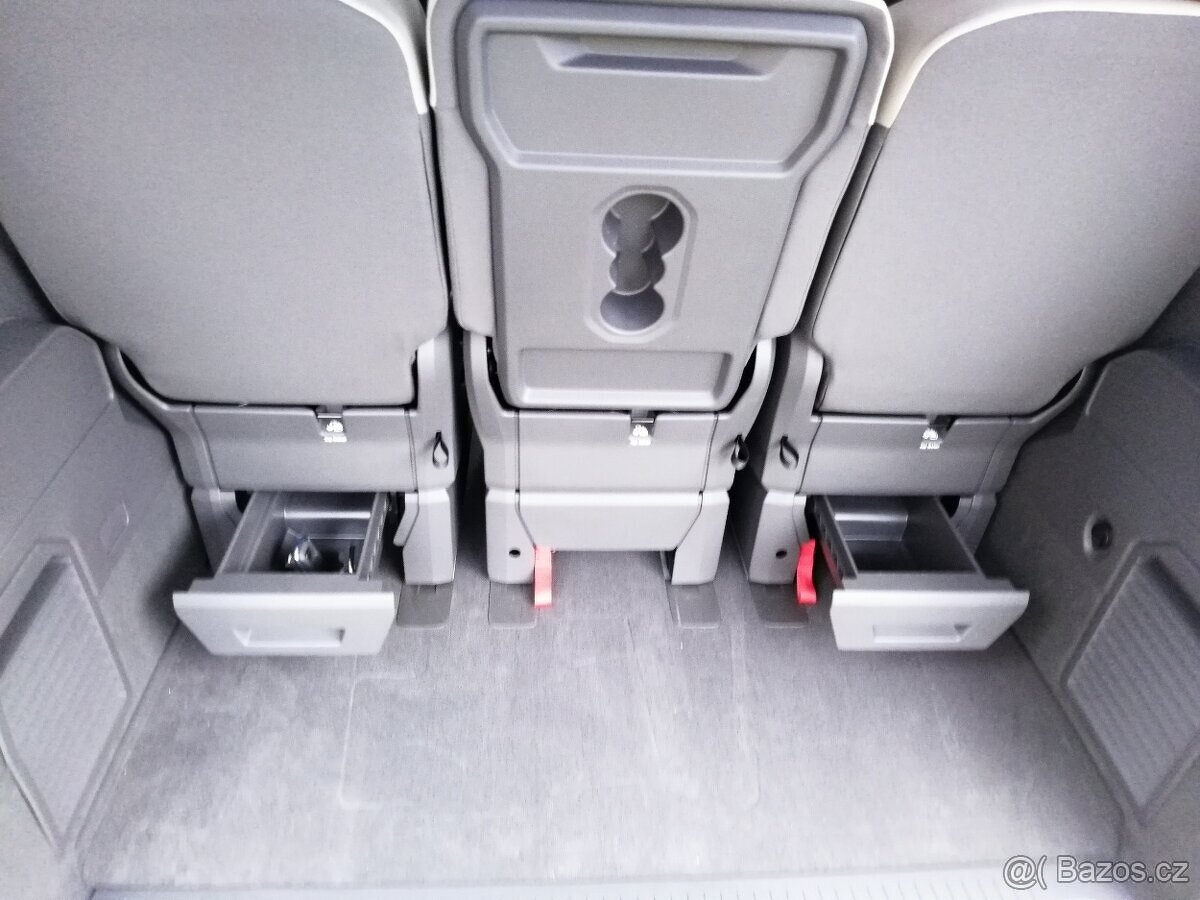 VW MULTIVAN T7 TDI 110kW DSG NOVÝ +DPH - 19