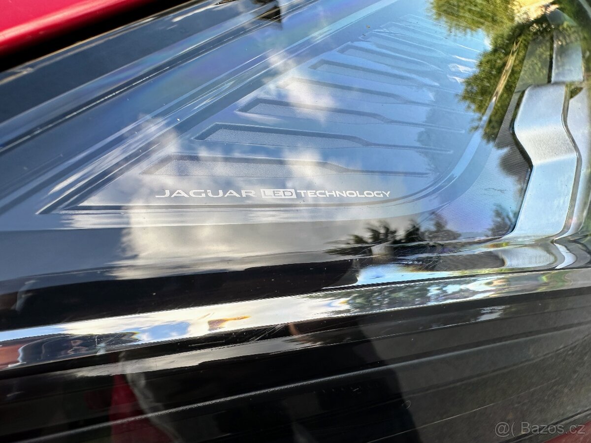 Jaguár E-PACE 2,0 D, 110 kW, CENA netto 398000 - 19