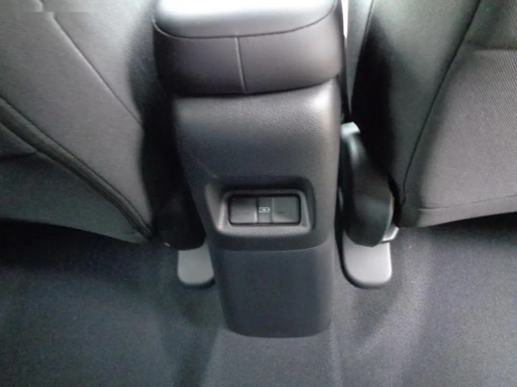 Honda Jazz, 1,5 e:HEV Crosstar VÝPRODEJ - 19