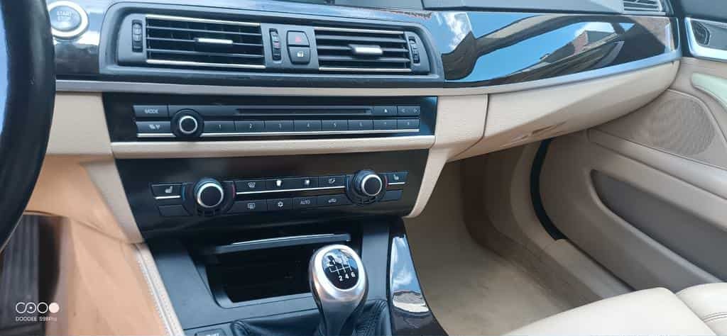 BMW 525d manuál 150kw - 19