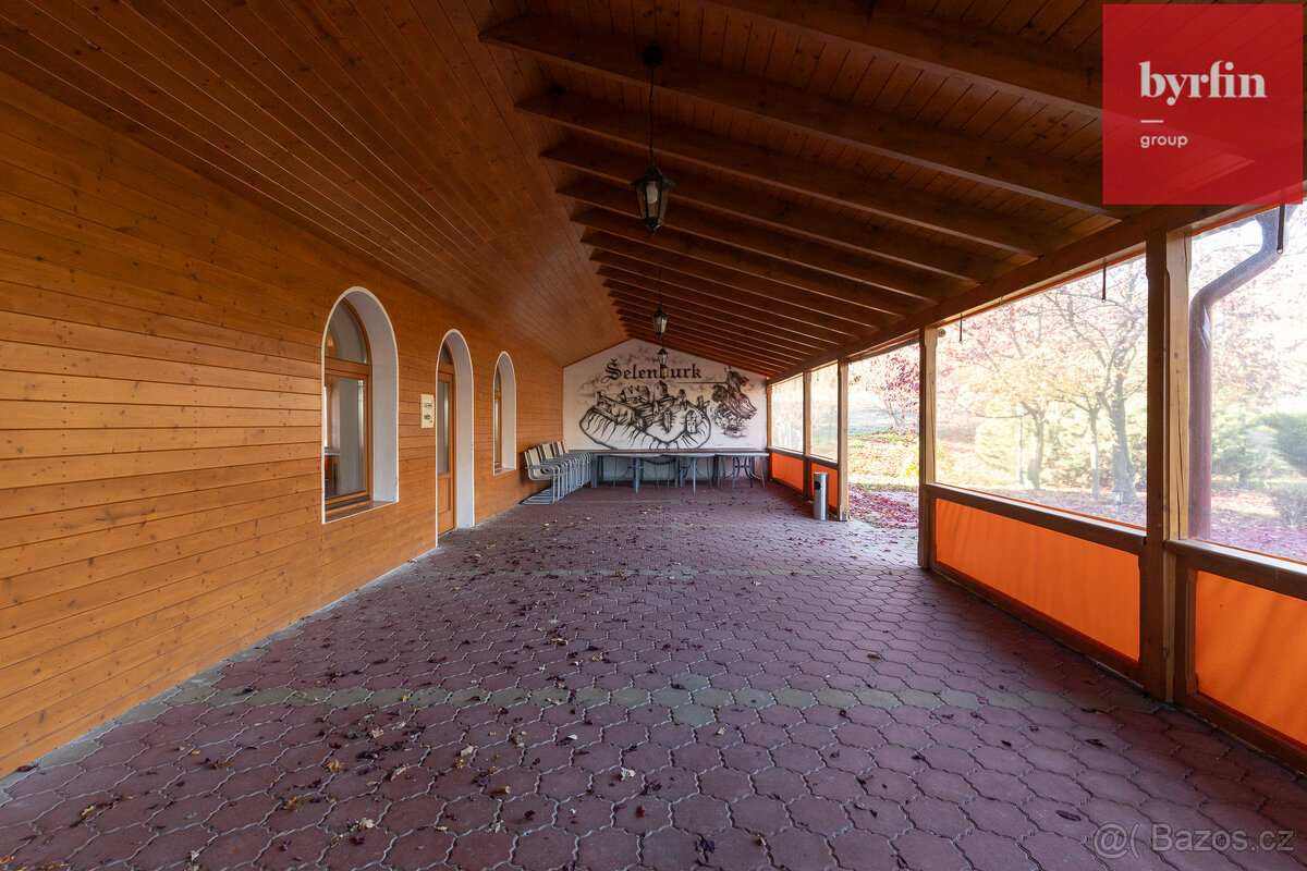 Penzion s 42.000 m² pozemků – ideální pro resort, svatby, sp - 19