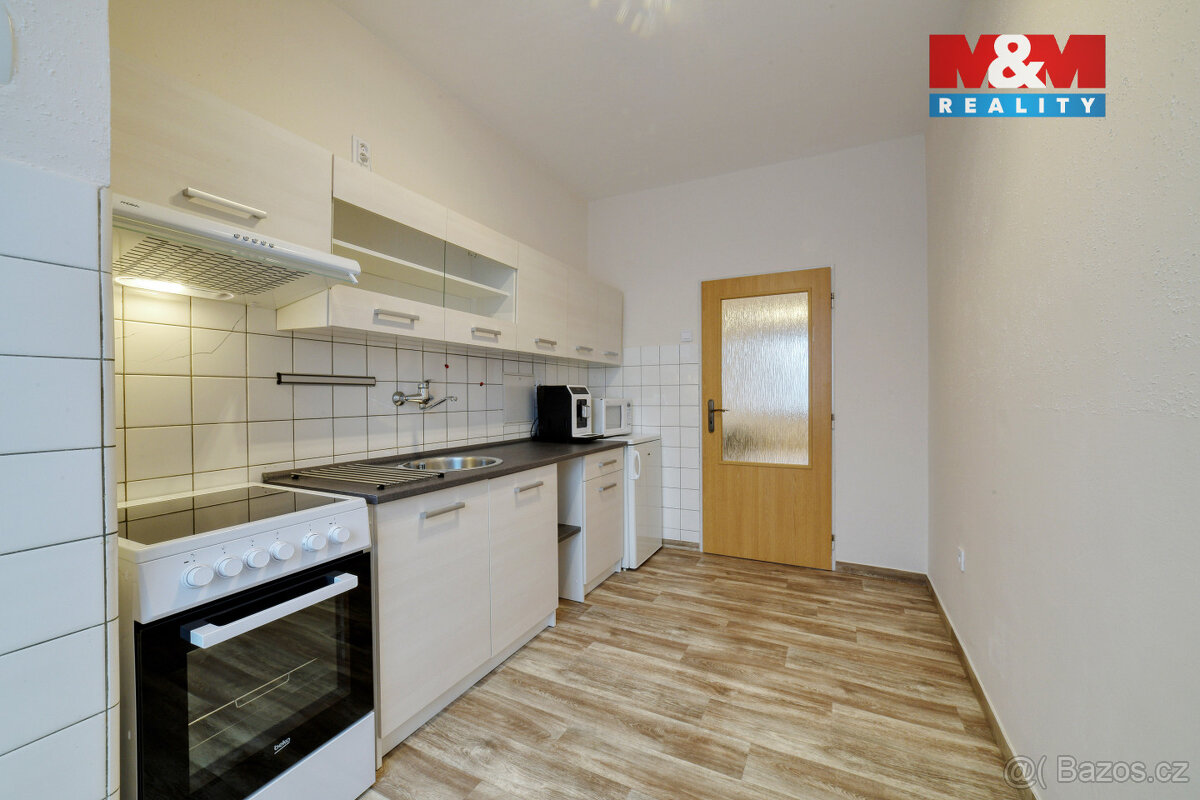 Pronájem bytu 3+1 v Mariánských Lázních, ul. Stavbařů - 19