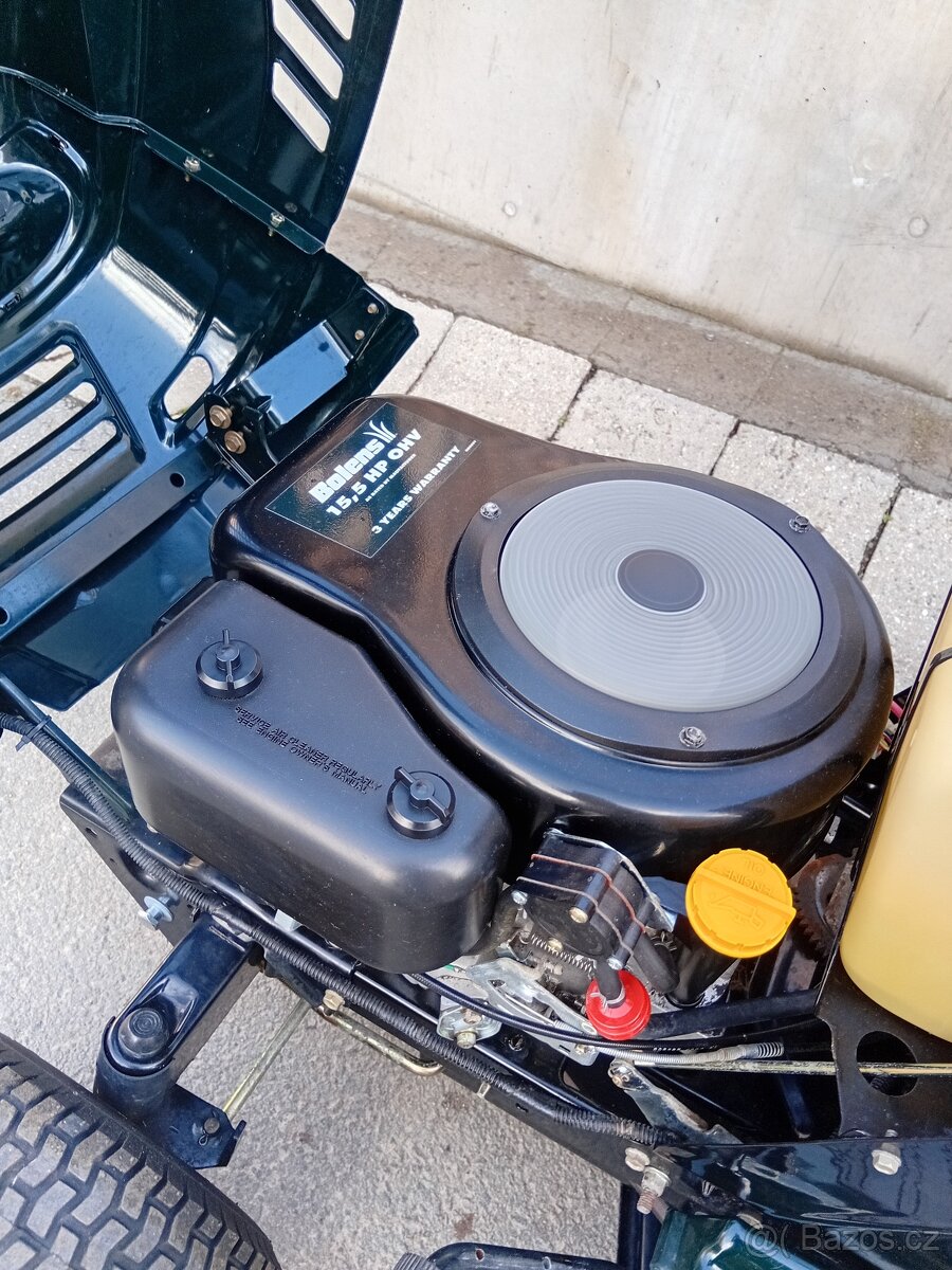 Prodám zahradní traktor MTD Bolens 15.5Hp - 19