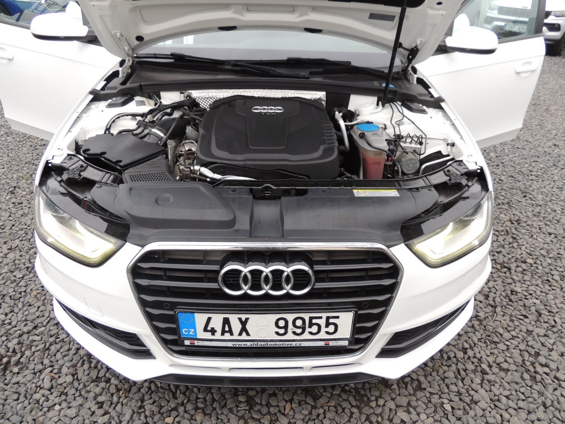 Audi A4 Combi 2.0TDi,110kw,DSG,S-Line,2015,ČR,-21%DPH - 19