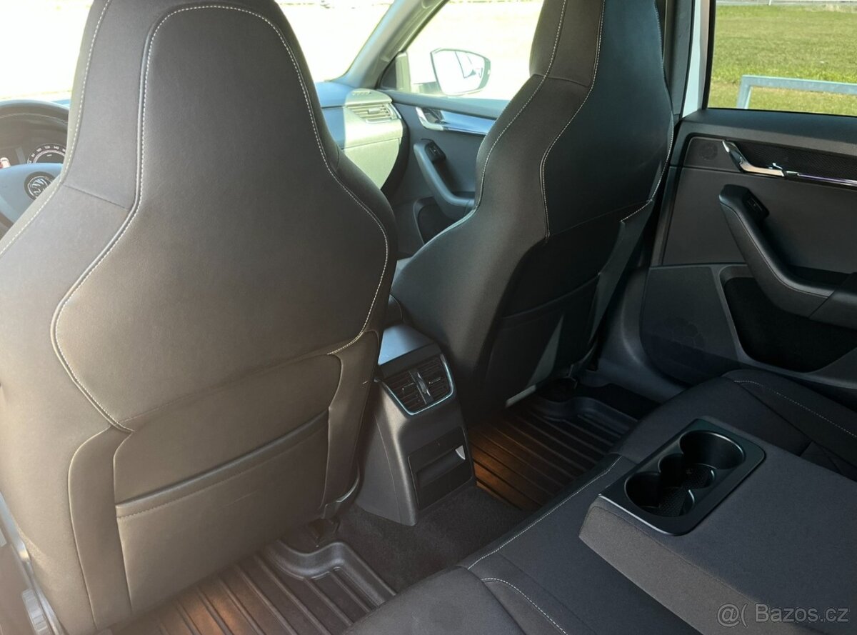 Škoda Octavia Combi 2.0 TDI RS DSG - 19