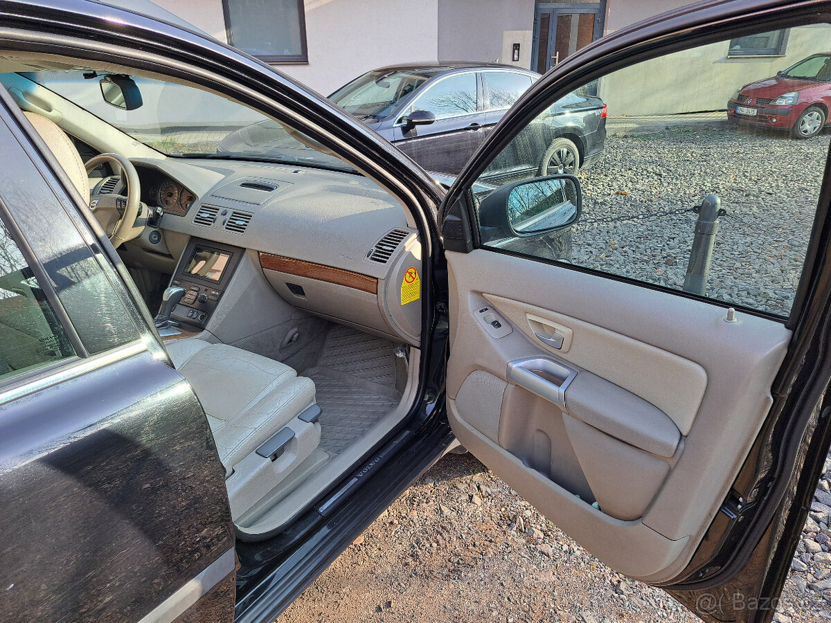 Volvo XC90 D5 AWD - 19