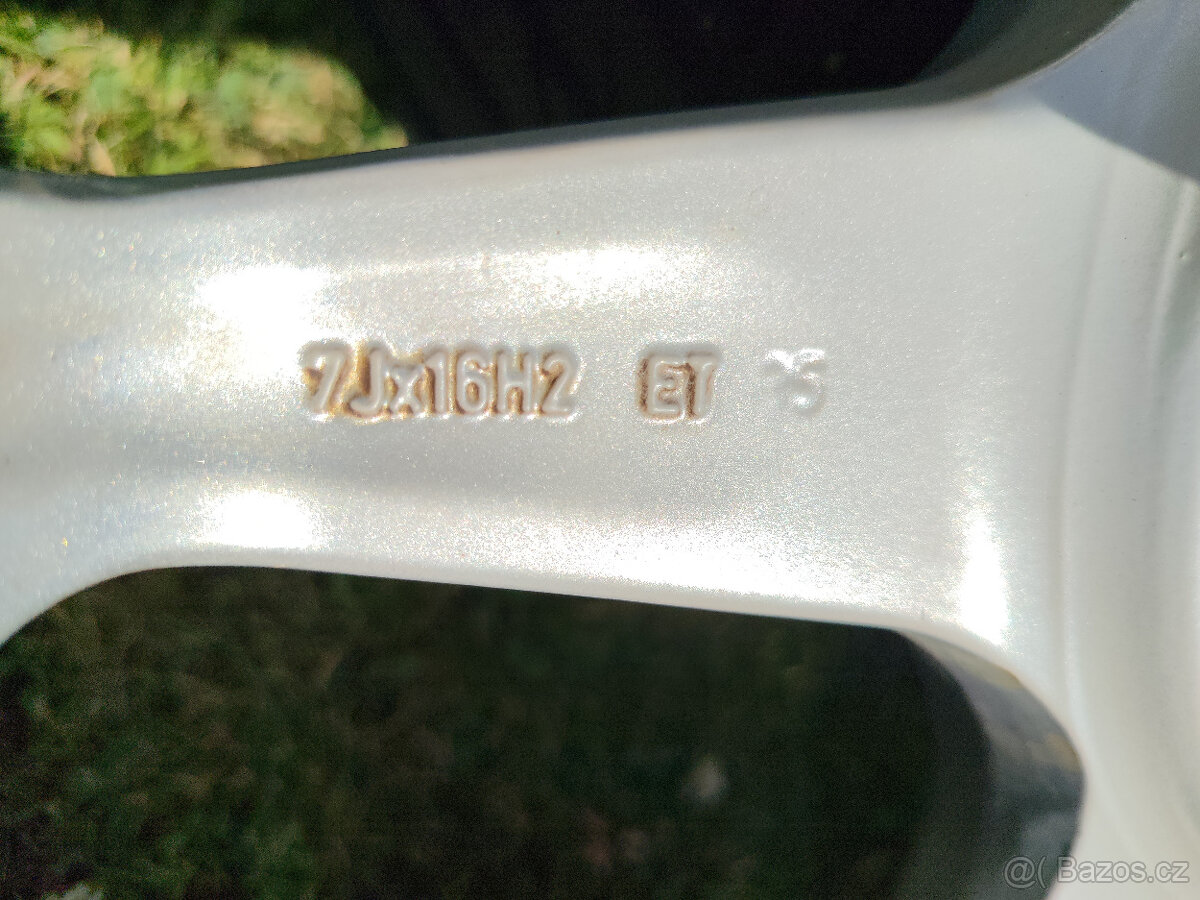 Litá kola KIA - 19