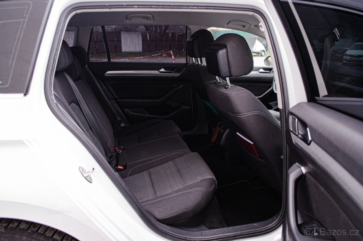 Volkswagen Passat Variant 2.0 TDI DSG - 19