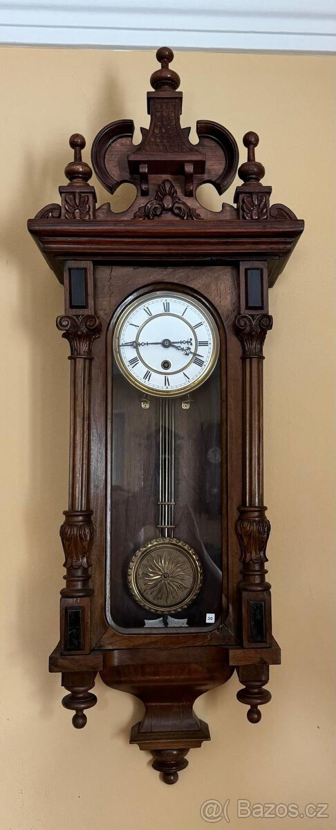 Prodám 34 ks TOP nástěnných hodin - 19