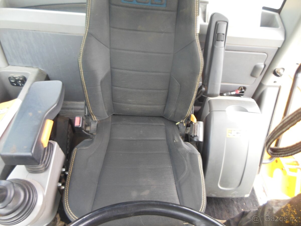 JCB 427 AGT4F, nakladač kolový - 19