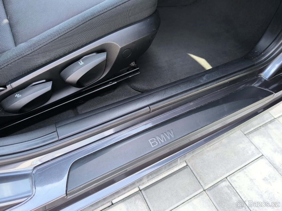 BMW 116i 2006 85kW pěkný stav a výbava / garážované - 19