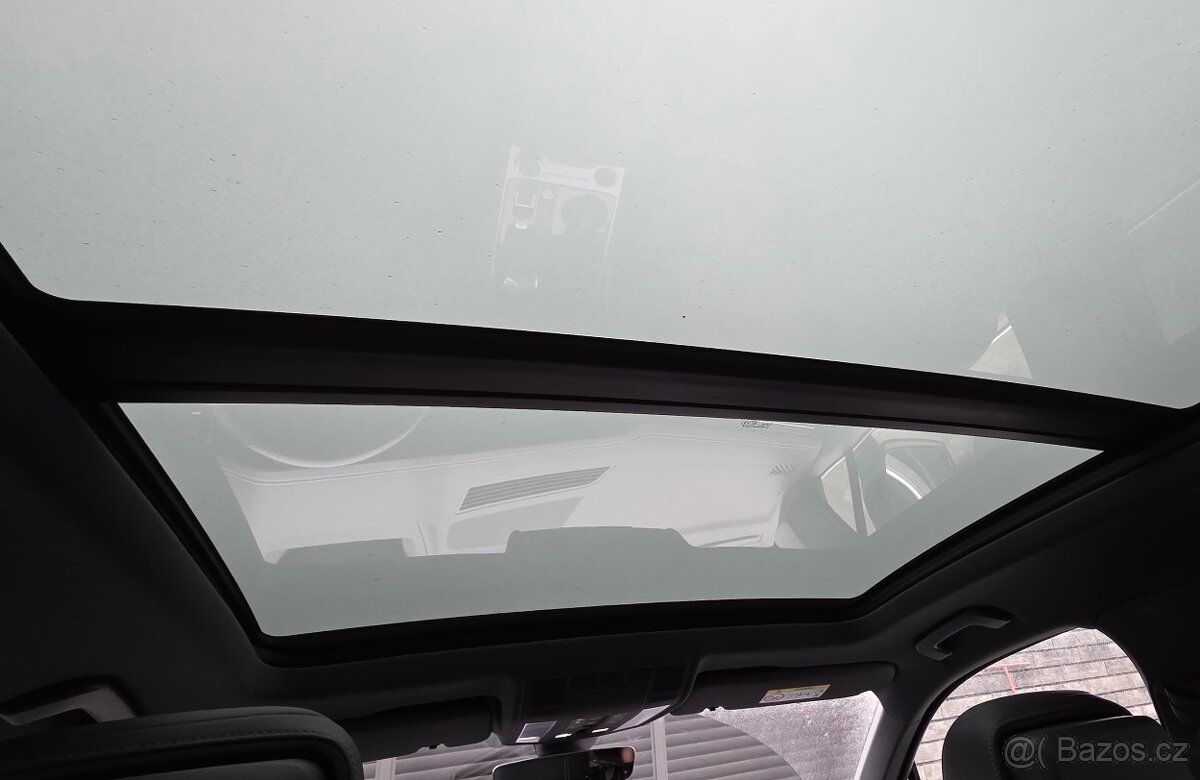 VW Touareg 3.0TSi V6 E HYBRID 2022 - MAX VÝBAVA - DPH - 19