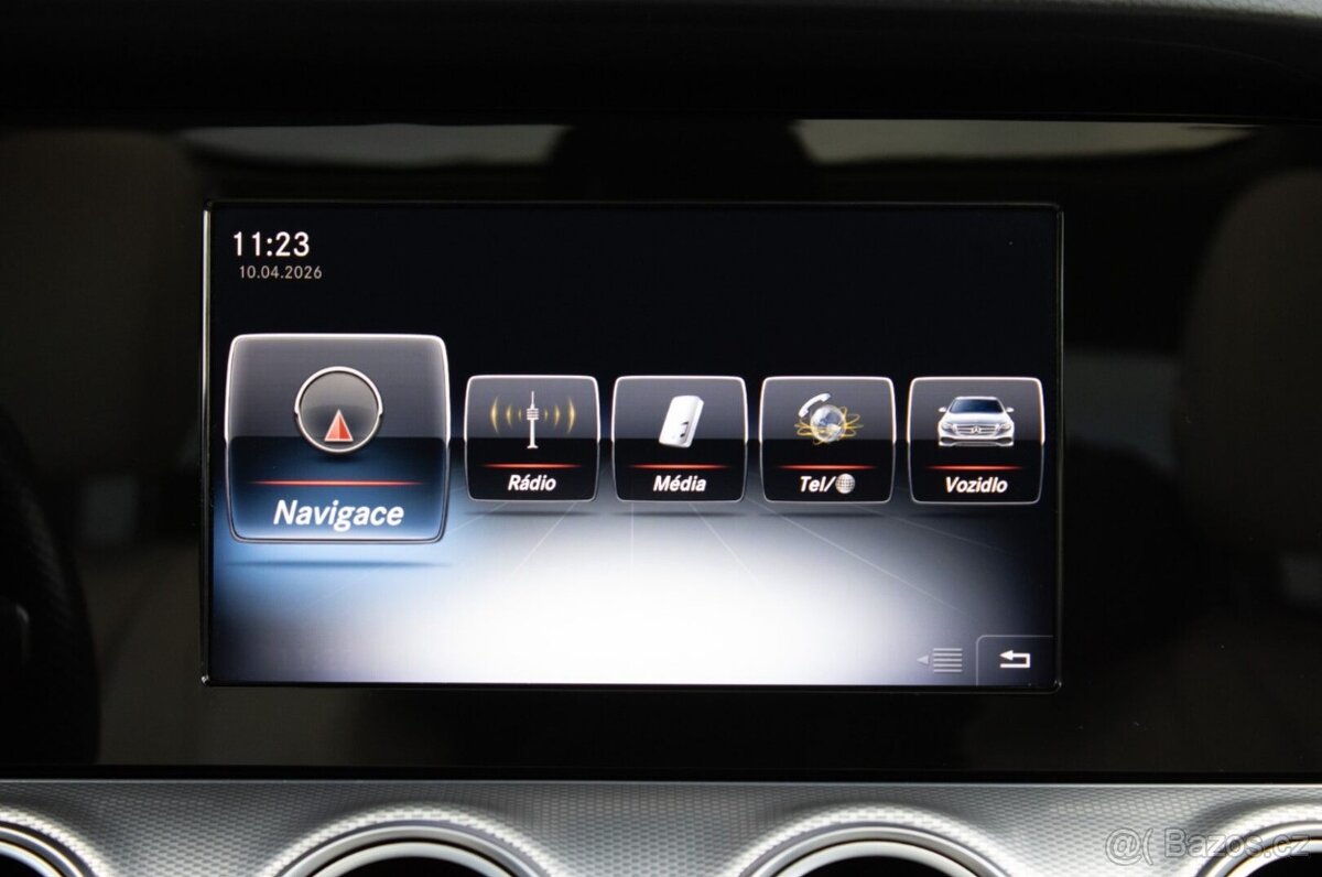Mercedes-Benz E 220 d 4MATIC - 19