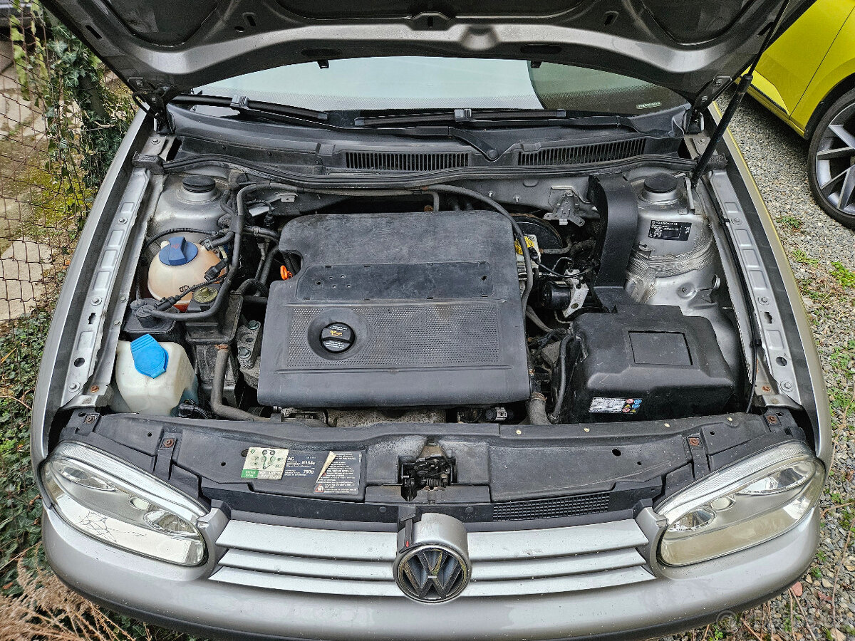 VW Golf 4 Variant, 1.6, 77 kW, benzín, klimatronic - 19