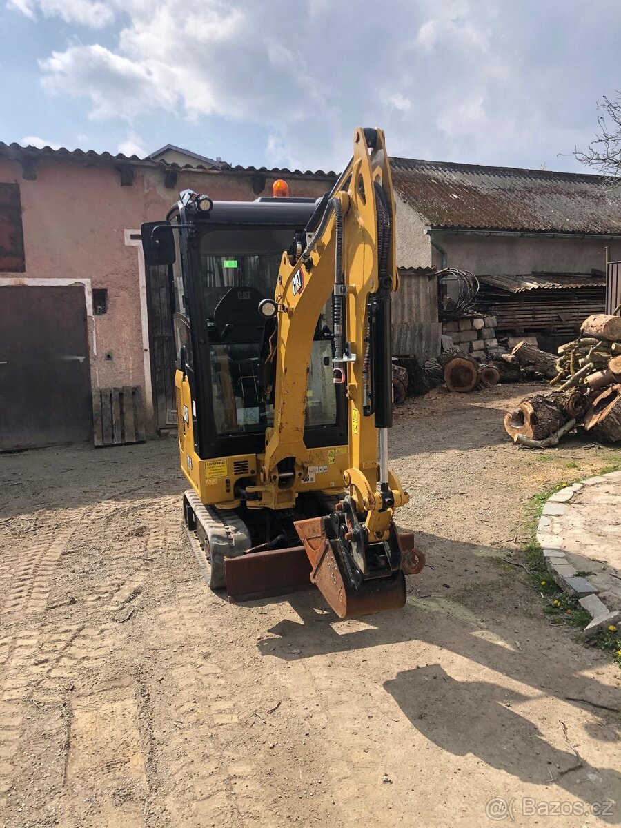 Caterpillar CAT 301.6 - 19