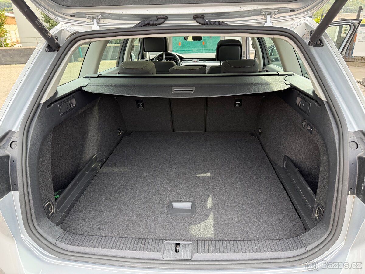 VW Passat Variant 2.0 TSI 140kW DSG ACC 5/2022 151 200 km - 19