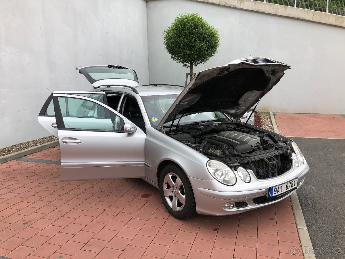 Mercedes Benz E 220 CDI - 19