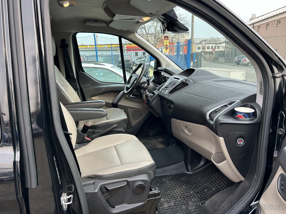 FORD TOURNEO CUSTOM 2.0TDCi 125KW TITANIUM 8 MÍST DPH - 19
