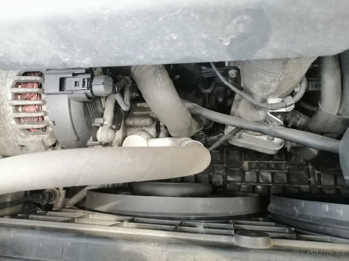 Prodám wolsvagen golf plus. - 19