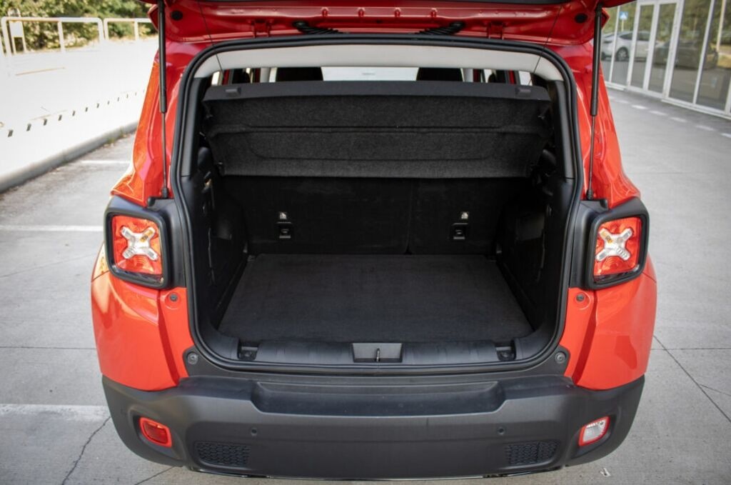 Jeep Renegade 1.0 GSE Night Eagle - 19