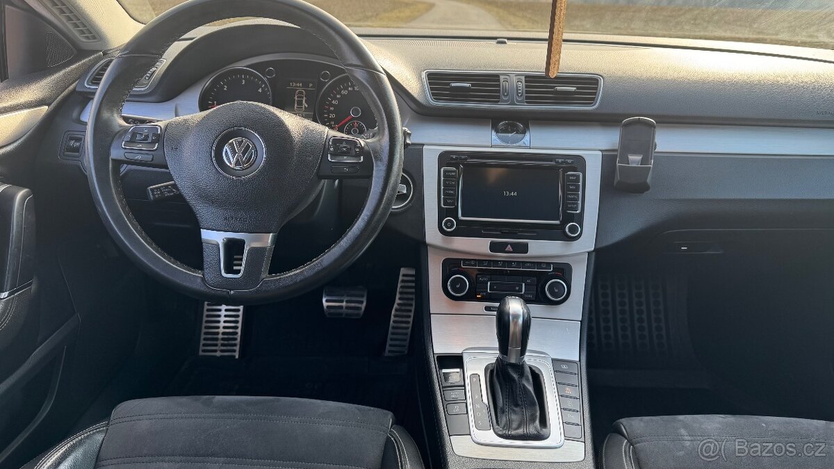 VW Passat CC - 19