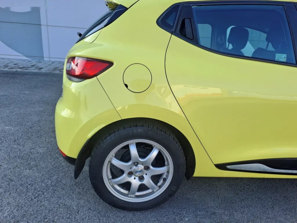 Renault Clio, 0.9TCE 2.MAJ LIMITOVANÁ EDICE - 19