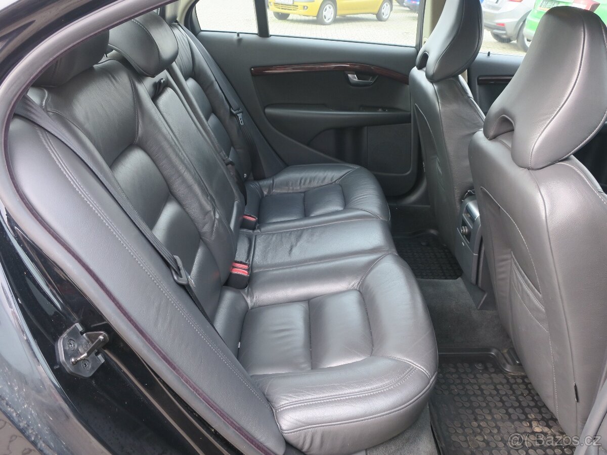 Volvo S80 3.2 i R6 175 kW - 19