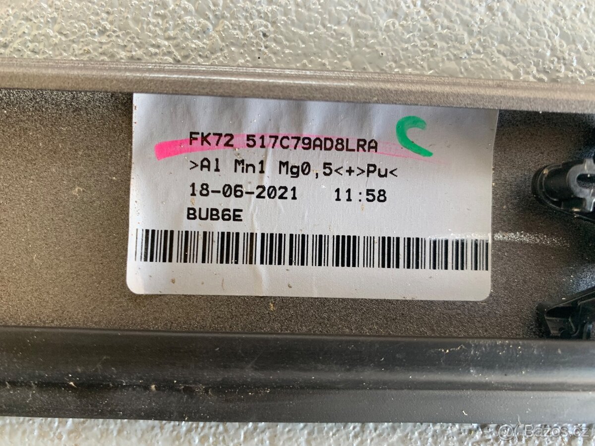 LAND ROVER DISCOVERY - 19