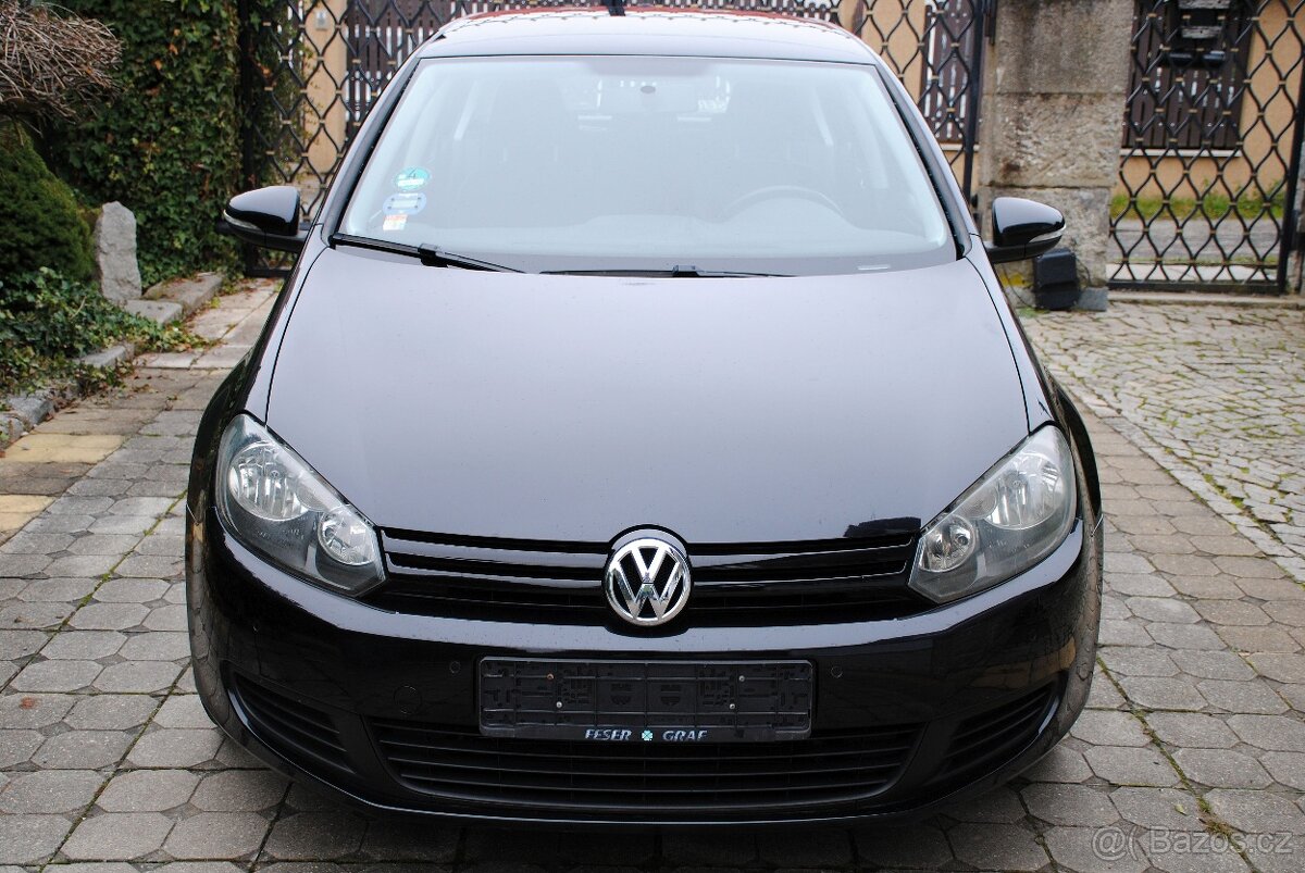 VW GOLF 6 2.0TDi 81kW - climatronic - navigace - handsfree - 19
