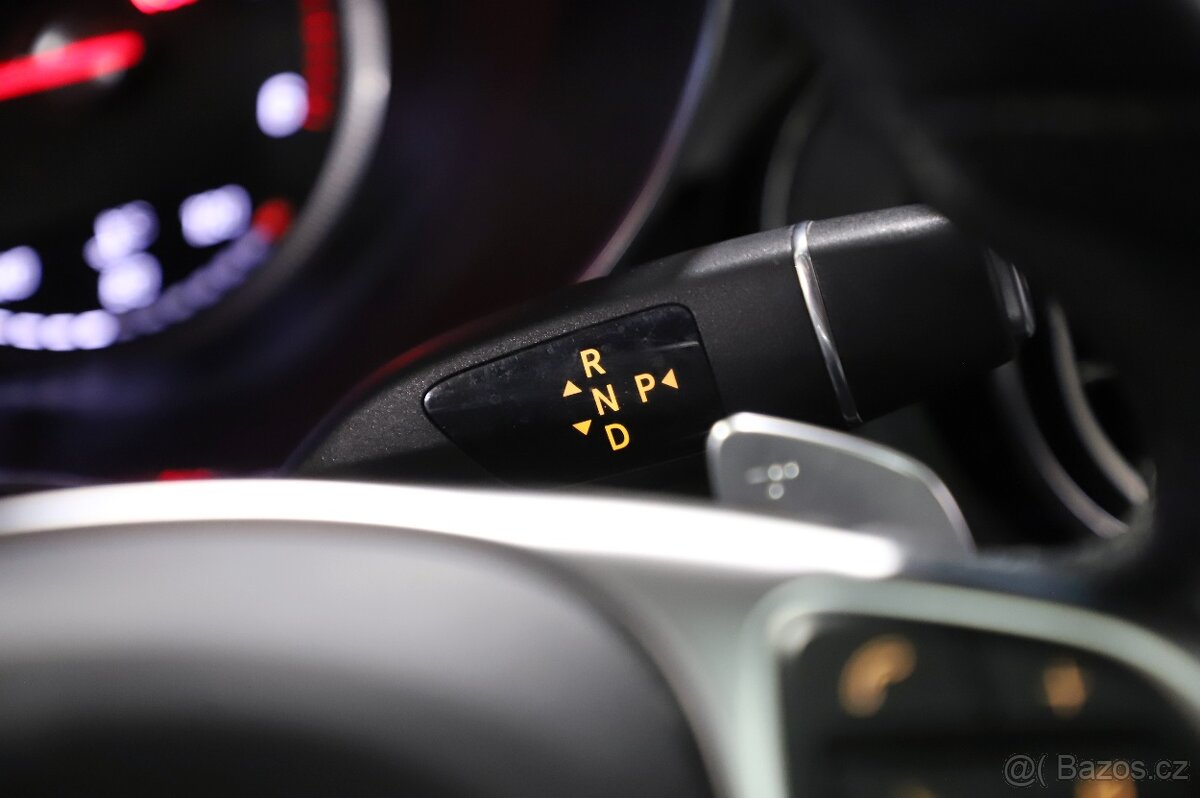 Mercedes-Benz GLC250d 4x4 150kW - otevřeno celý víkend do 20 - 19