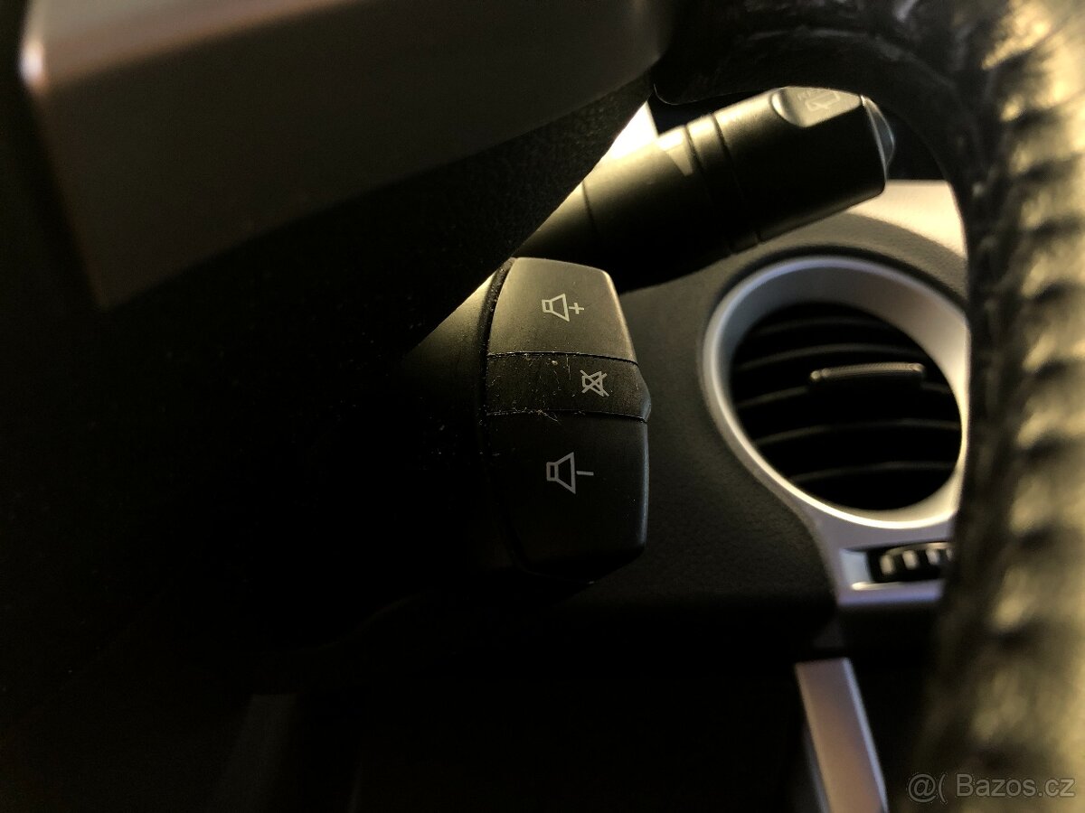 RENAULT KOLEOS 4x4 2,0 dCi - 19