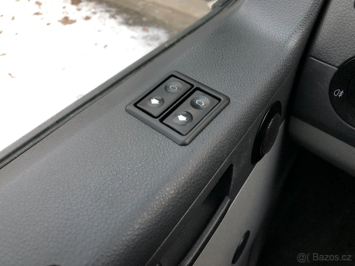 VOLKSWAGEN TRANSPORTER 2.0 TDI - 19