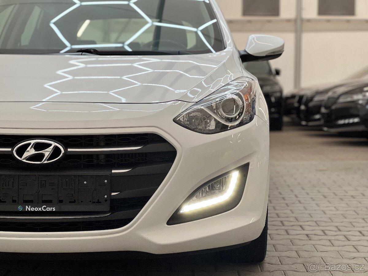 Hyundai i30 combi 1.6 CRDi,100 kW,manual,Style,AC,1majZADÁNO - 19