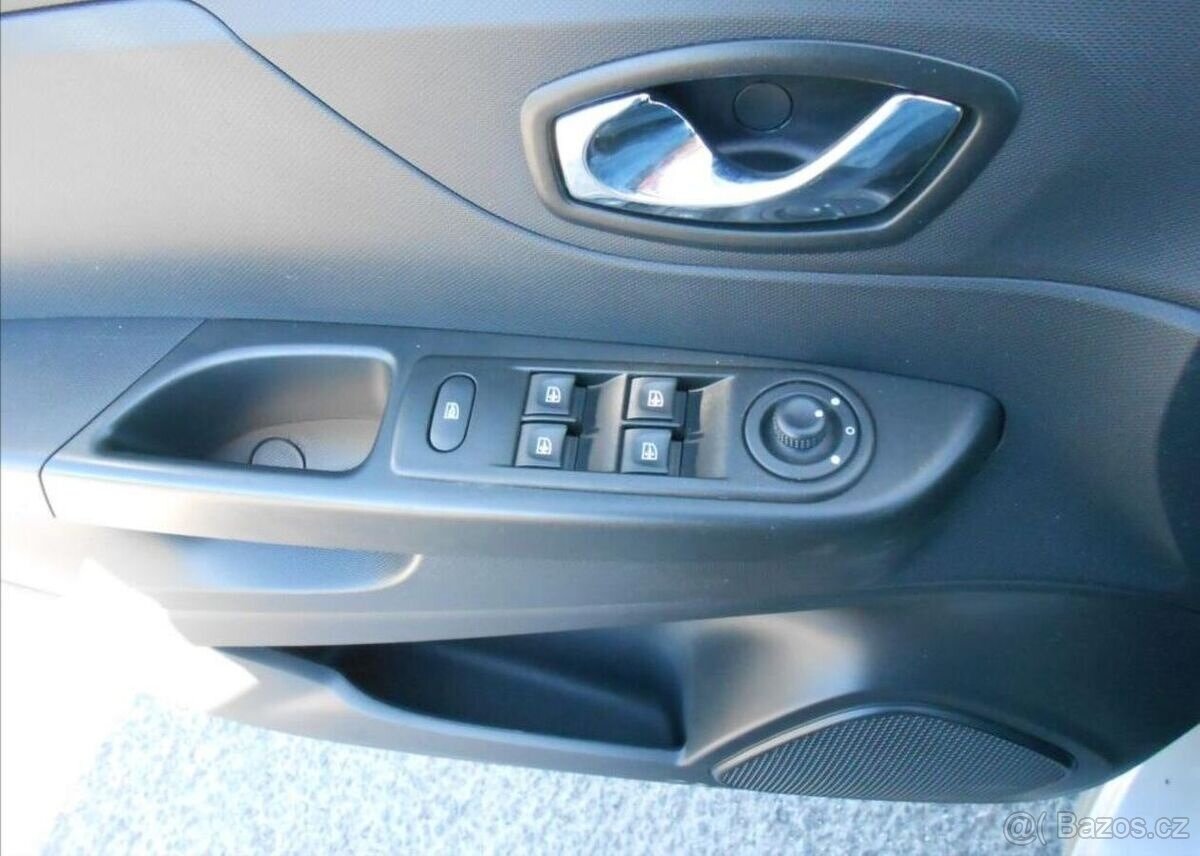 Renault Captur 0,9 TCe 66 kW Historie benzín - 19